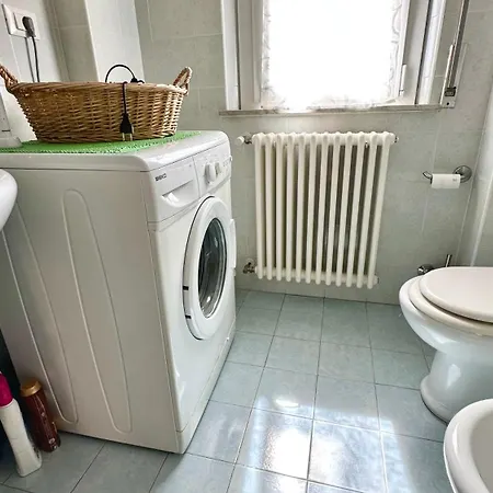 Comodo Trilocale A 30 Mt Dal Mare, - Se073 西尼加利亚