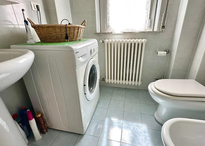 Comodo Trilocale A 30 Mt Dal Mare, - Se073 セニガッリア