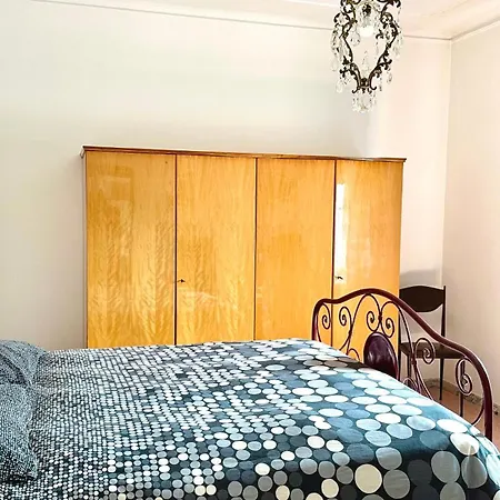 Comodo Trilocale A 30 Mt Dal Mare, - Se073 *